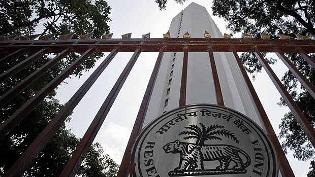 RBI announces special dollar window for 3 public sector OMCs