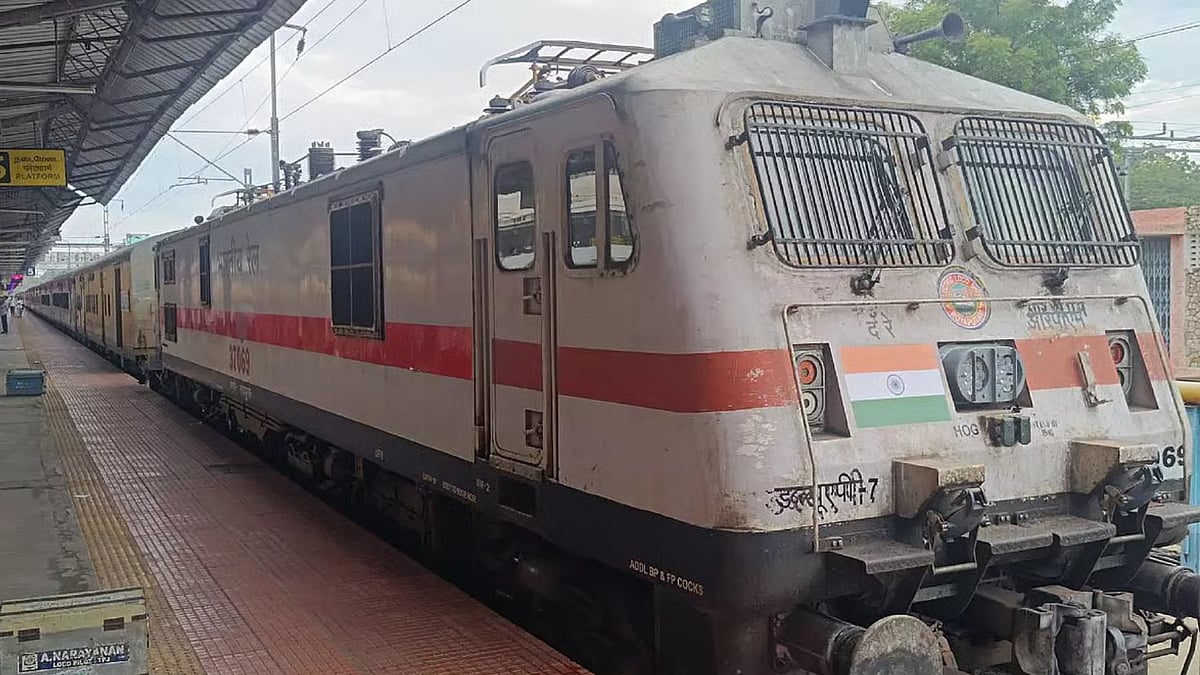 Southern Railway announces special trains for Gandhi Jayanthi weekend rush