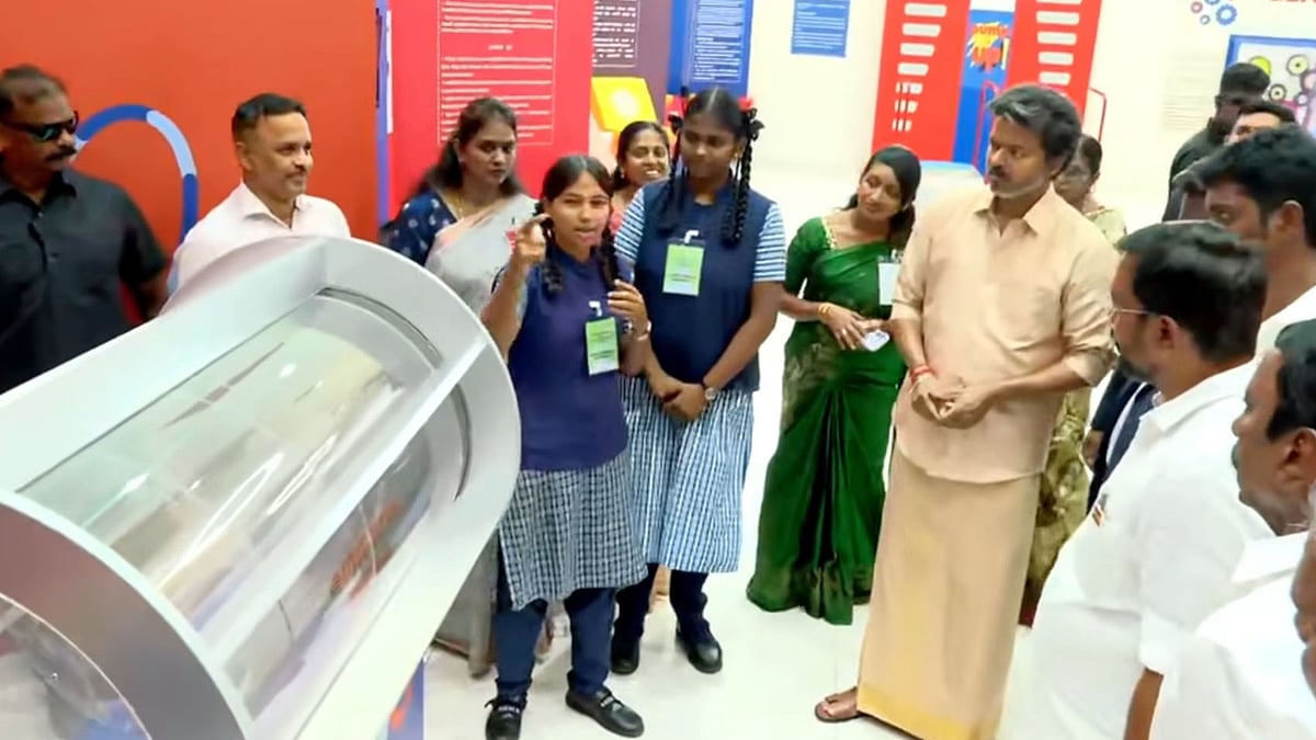 CM Vijay unveils Rs 301 cr Periyar Arivulagam