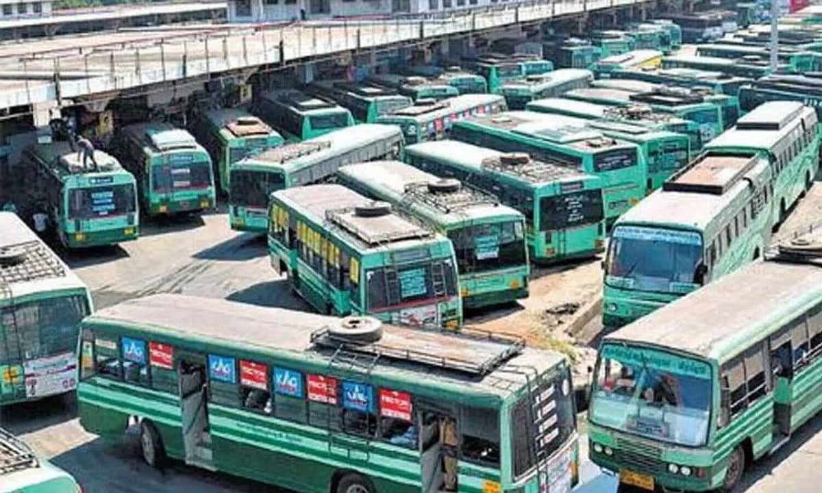 Transport corporations to operate special buses for Ramzan, weekend