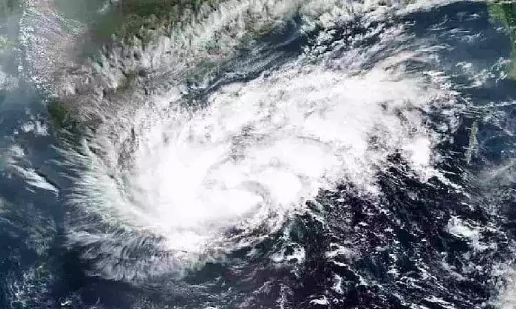 Cyclone Remal impact on Bengal: Widespread rainfall, red alert in two ...