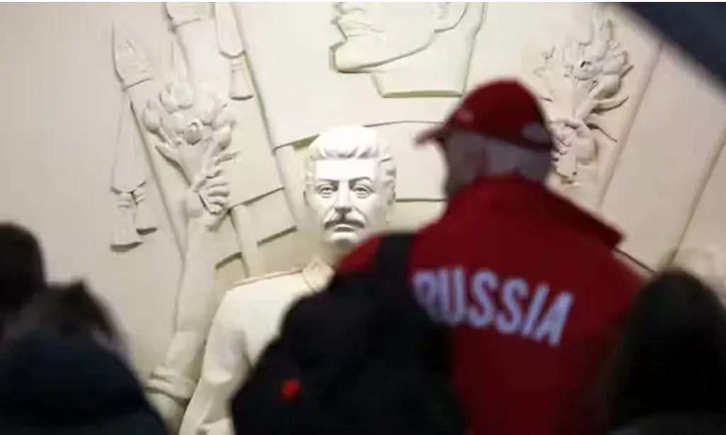 Stalin Fit Stalin-washing: Why is Stalin back in the Moscow metro?