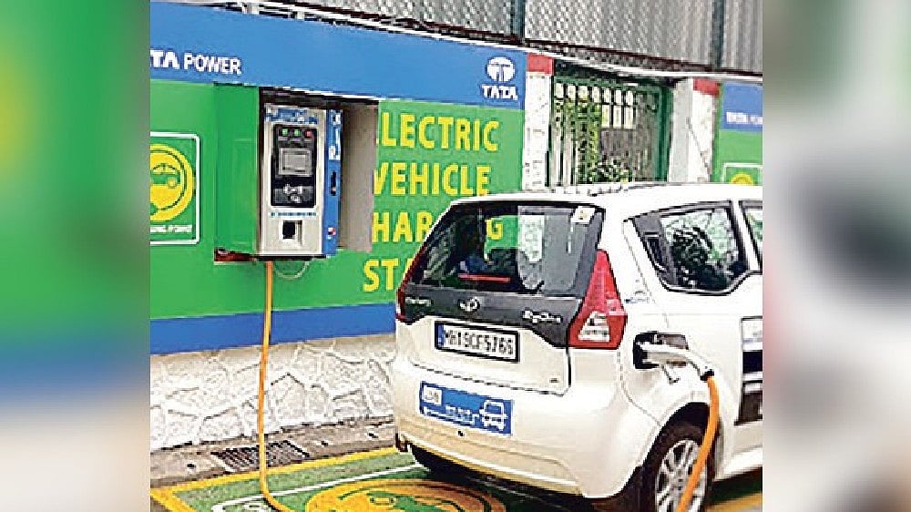 China firm builds electric battery enabling 1,000 km on single charge