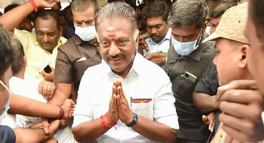 Bottles hurled at OPS mins before he walked out of GC meet