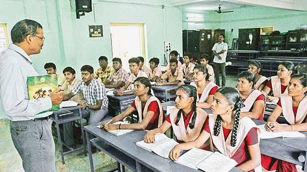 6 districts’ Chief Edu Officers issued transfer orders