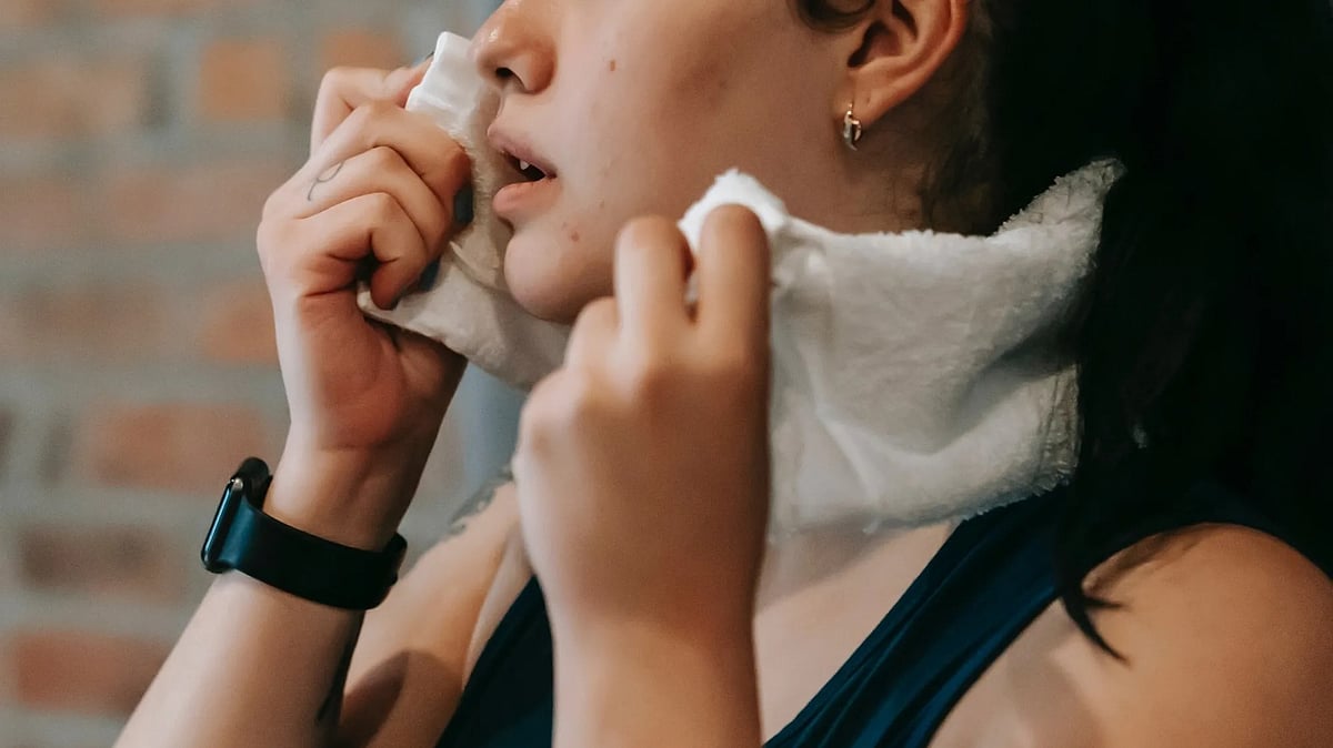 Someone Not Sweating Odours from other people’s sweat may help treat mental health issues