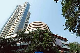 Sensex climbs 331 points as IT stocks drive market rebound after two days of losses