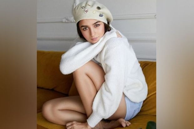 Alia Bhatt treats fans to stunning picture in winter attire