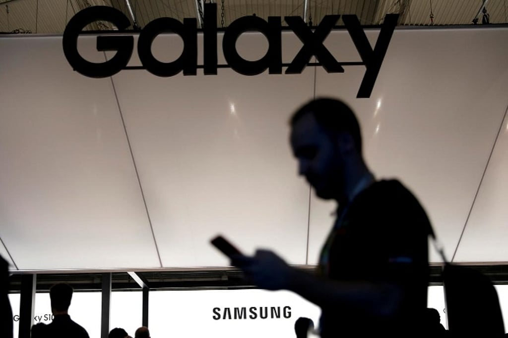 'Samsung foldable to be called Galaxy Z Flip'