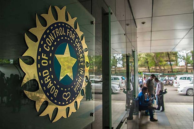 COVID-19 aftermath: Fans out as govt directive forces Indian sports ...