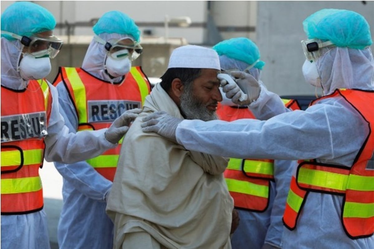 Pakistan coronavirus tally reaches 30,429