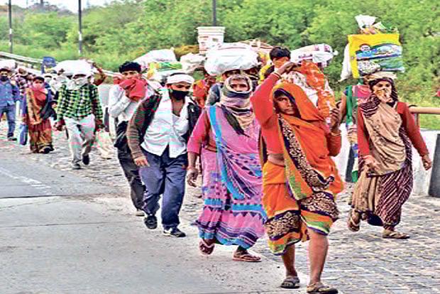 DeTect: Message says labourers to get Rs 1 lakh in ‘benefits’