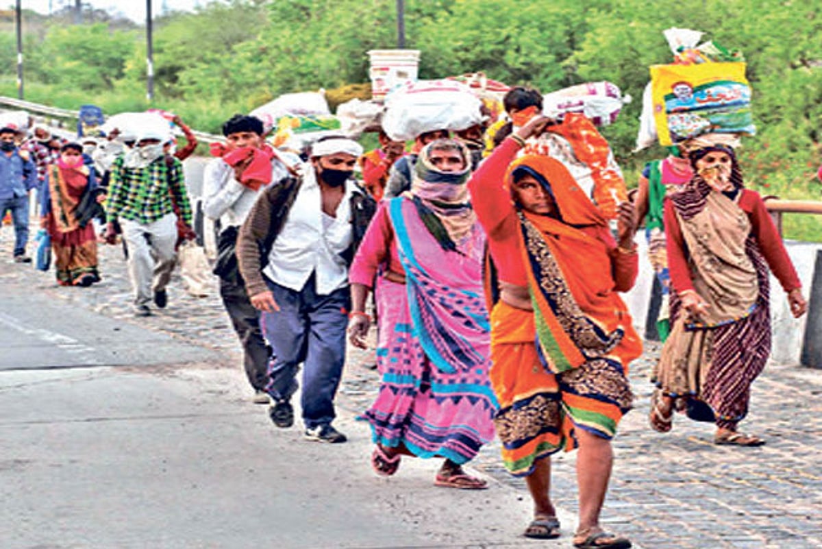 DeTect: Message says labourers to get Rs 1 lakh in ‘benefits’