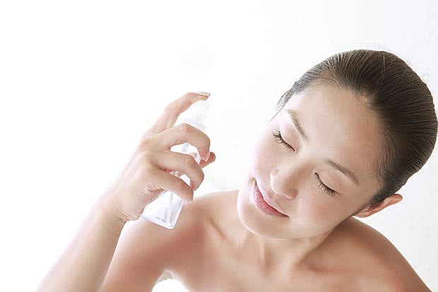 Easy ways to make facial mists