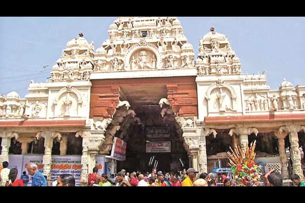 Chithirai, festival of divinity and fun