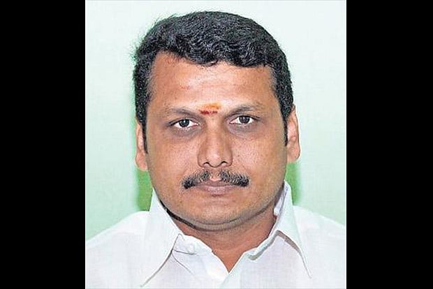 Income Tax dept raids properties of TTV Dinakaran loyalist Senthil Balaji