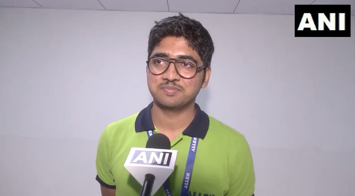 JEE Main AIR 1 Nilkrishna Gajare's father's pride and dreams