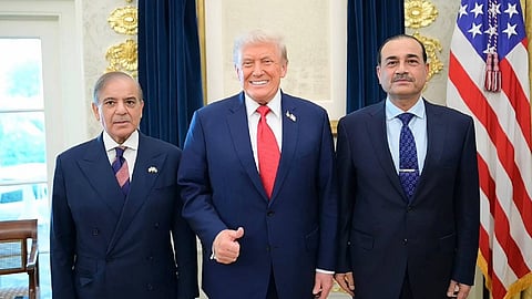 White House: হোয়াইট হাউসে রুদ্ধদ্বার বৈঠক, শরিফ, মুনিরের সঙ্গে কী নিয়ে  আলোচনা হলো ট্রাম্পের?