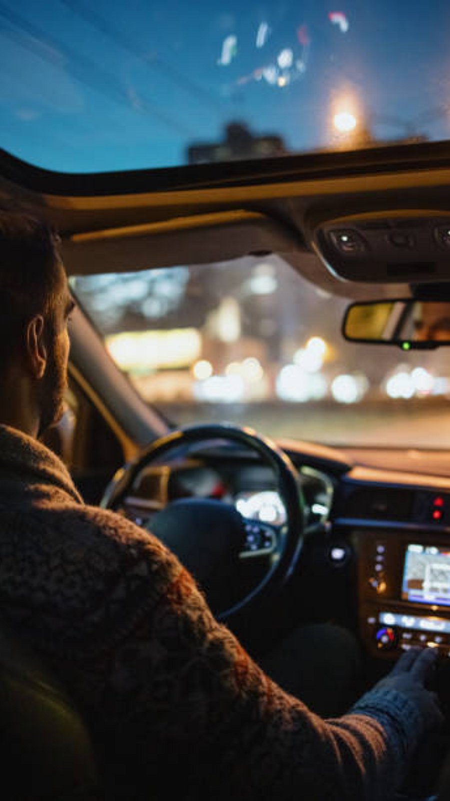 Night Driving: রাতে গাড়ি চালাতে অসুবিধা হয়? কাজে লাগান ৫ টিপস