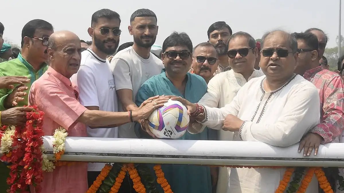 ট্রফি তো কেবল শুরু, মোহনবাগানের আসল লক্ষ্য কী? ট্রফি তো কেবল শুরু, মোহনবাগানের আসল লক্ষ্য কী?