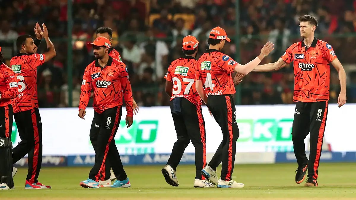 IPL-এর মাঝে বড় ধাক্কা, মহা বিপদে সানরাইজ়ার্স! IPL-এর মাঝে বড় ধাক্কা, মহা বিপদে সানরাইজ়ার্স!