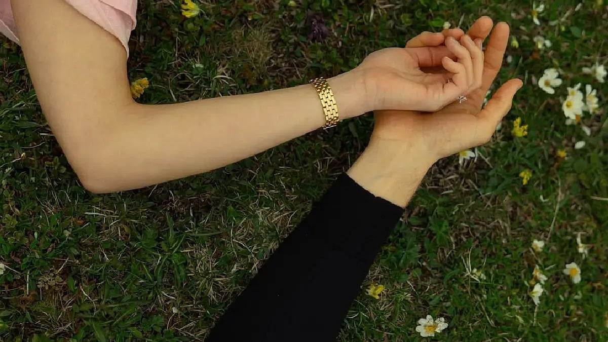 প্রেমে পড়লে মন ও মস্তিষ্কে আসলে কী ঘটে? প্রেমে পড়লে মন ও মস্তিষ্কে আসলে কী ঘটে?