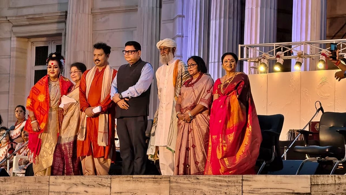 ইভ, রাধা, সীতা ও জননী— চার নারীর গল্পে ‘উত্তরণ’! ইভ, রাধা, সীতা ও জননী— চার নারীর গল্পে ‘উত্তরণ’!