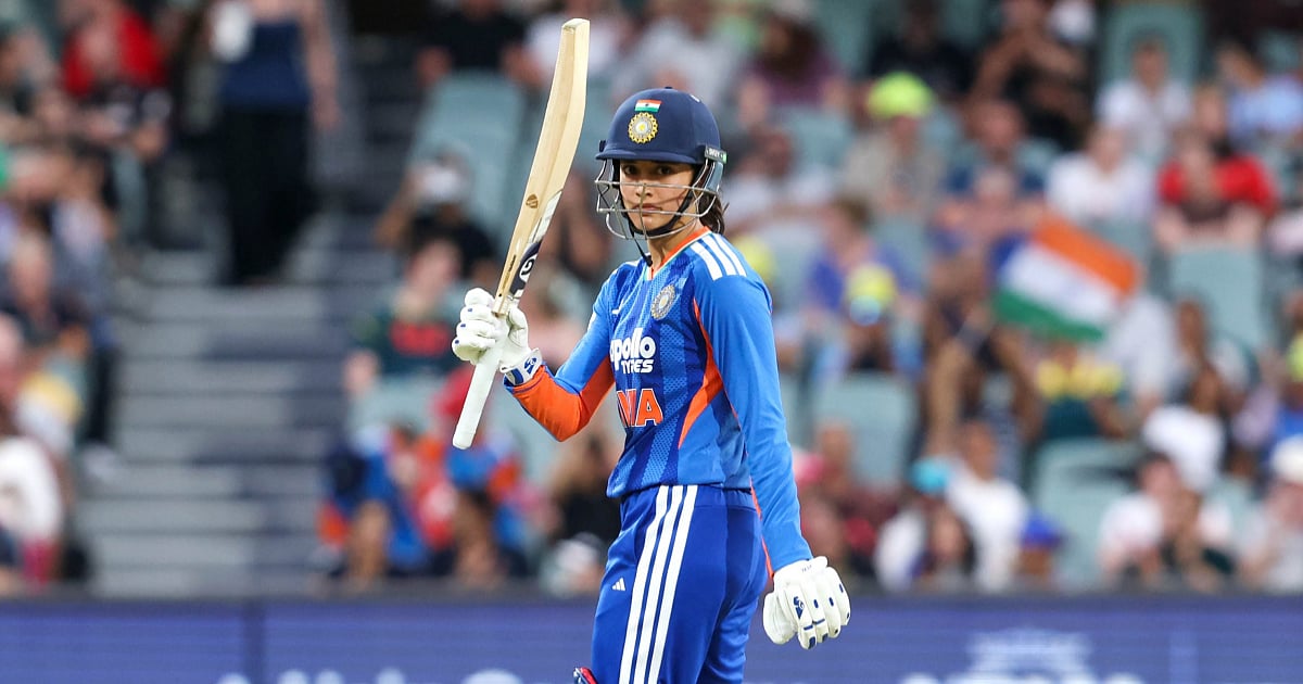 ১৩ নয় লাকি, রোহিতের রেকর্ড ভেঙে ইতিহাস গড়লেন স্মৃতি! ১৩ নয় লাকি, রোহিতের রেকর্ড ভেঙে ইতিহাস গড়লেন স্মৃতি!