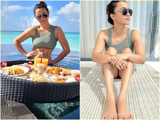 মালদ্বীপে  ছুটির মুডে একাধিক ছবি শেয়ার করেছিলেন কৌশানি। তাঁর এই লুকটি সত্যই অন্যরকম। ইজি ব্রিজি লুকে কৌশানির পোজ সুপার হট।