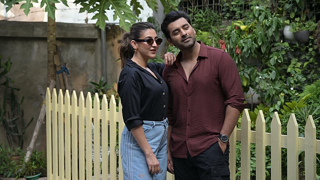 külot holda ajoyib eshak