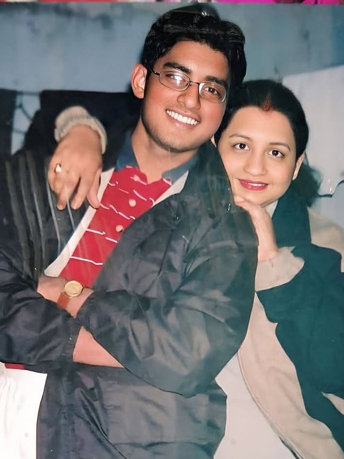 Yosh qizlar bilan jinsiy aloqa onlayn