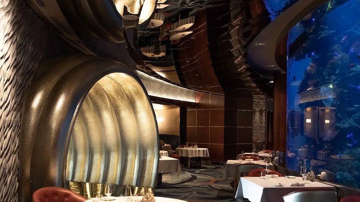 burj al arab aquarium restaurant
