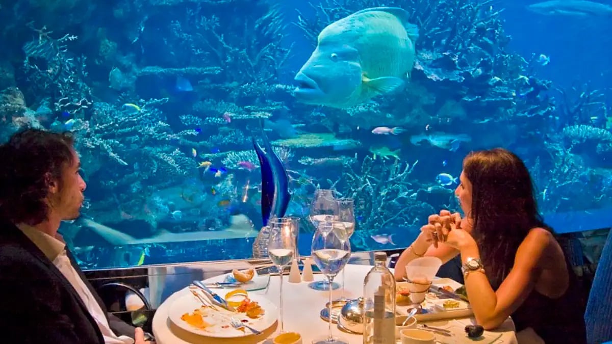 burj al arab aquarium restaurant