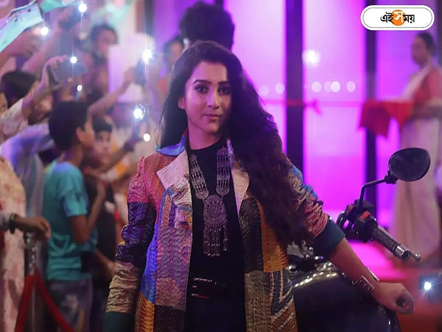 BDSM ignalari fotosurati Chiroyli dumbalarning orgazmi