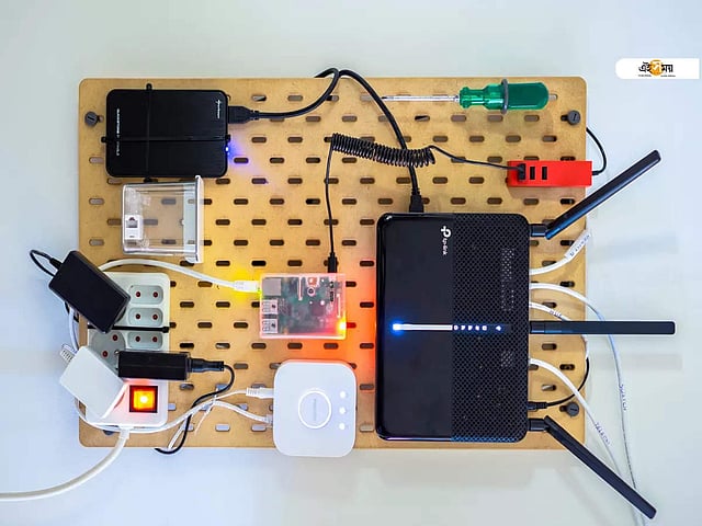 Yalangoch Megan Makkeyn