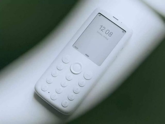 Tomoqdagi dildoning porno video