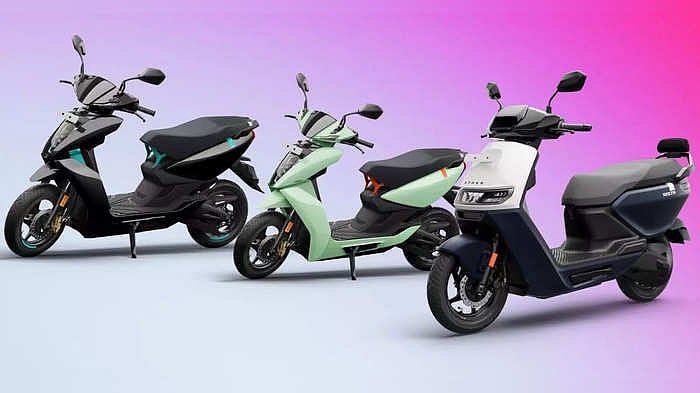 Ather 450X নাকি Ather Rizta! কোন ই-স্কুটি সেরা? দাম-ফিচার্সের তুলনা ...