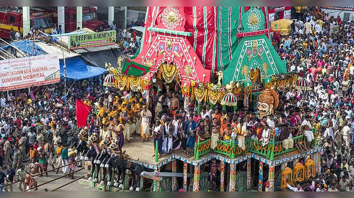 Rath Yatra 2024 | Jagannath Dev chariot is made by cutting wood with a ...