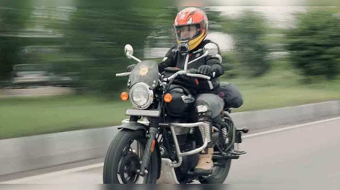 Royal Enfield: অ্যাপ থেকেই মুশকিল আসান! রাস্তায় বাইক বিকল হলে সারিয়ে ...
