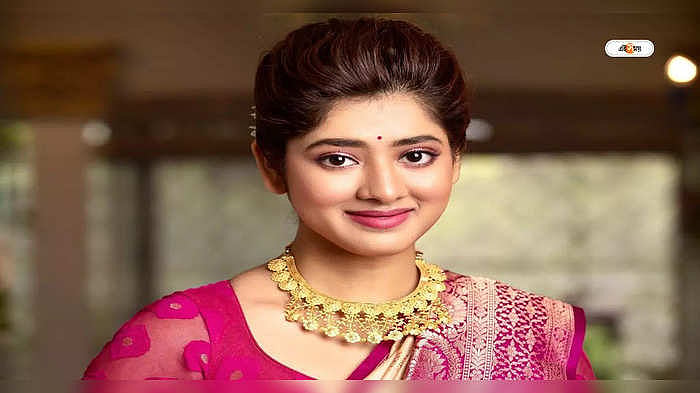 Ditipriya Roy Bhai Phota 2022 : ভাইয়ের কপালে ফোঁটা দিয়ে অন্যরকম উৎসবে ...