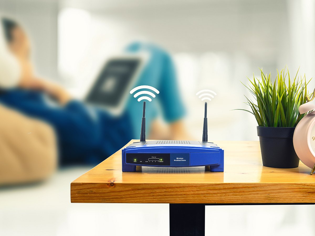 WiFi Router In The Bedroom : শোয়ার ঘরে রেখেছেন ওয়াইফাই রাউটার? এখনই ...