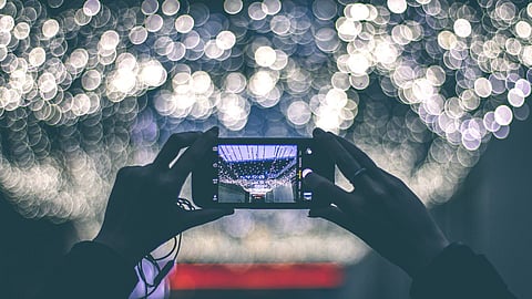 ಚಿತ್ರದಲ್ಲಿ ಹೆಚ್ಚು ಸಂಖ್ಯೆಯ ಪಿಕ್ಸೆಲ್‌ಗಳಿದ್ದಷ್ಟೂ ಅದನ್ನು ಹೆಚ್ಚುಹೆಚ್ಚು ಹಿಗ್ಗಿಸಬಹುದು