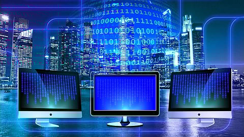 ಕಂಪ್ಯೂಟರಿನಲ್ಲಿ ಸಂಸ್ಕರಿಸಲು ಸಾಧ್ಯವಾಗುವ ರೂಪದಲ್ಲಿ ಸಂಗ್ರಹಿಸುವ ವಿವರಗಳಿಗೆ ಐಟಿ ಭಾಷೆಯಲ್ಲಿ ಡೇಟಾ ಎಂದು ಹೆಸರು.