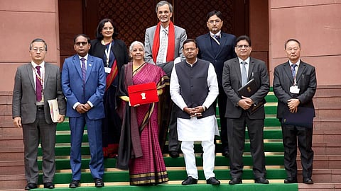 Alt="Nirmala Sitharaman"