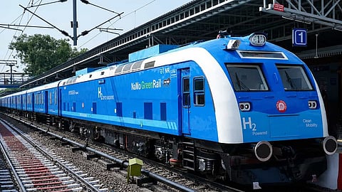 Alt="hydrogen train"