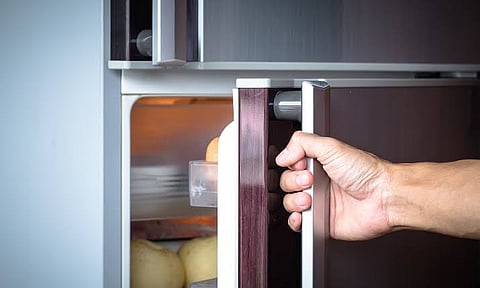 Should You Keep the Refrigerator Running 24 Hours a Day? 