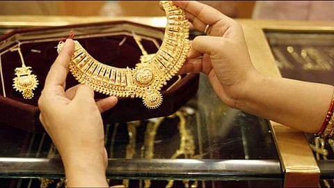 Gold Rate : A Growing Concern for Consumers as Prices Hit New Highs Again