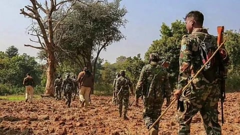 Chhattisgarh: 6 Naxals killed in Narayanpur encounter