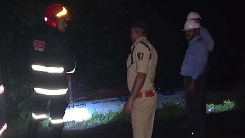 Ratnagiri Gas Tanker Accident: LPG Tanker Overturns Near Hathkhamba