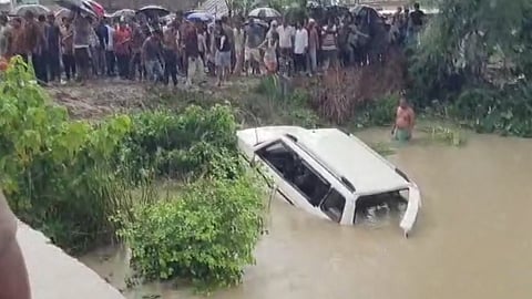 Accident: 11 killed as car falls into canal in Uttar Pradesh's Gonda